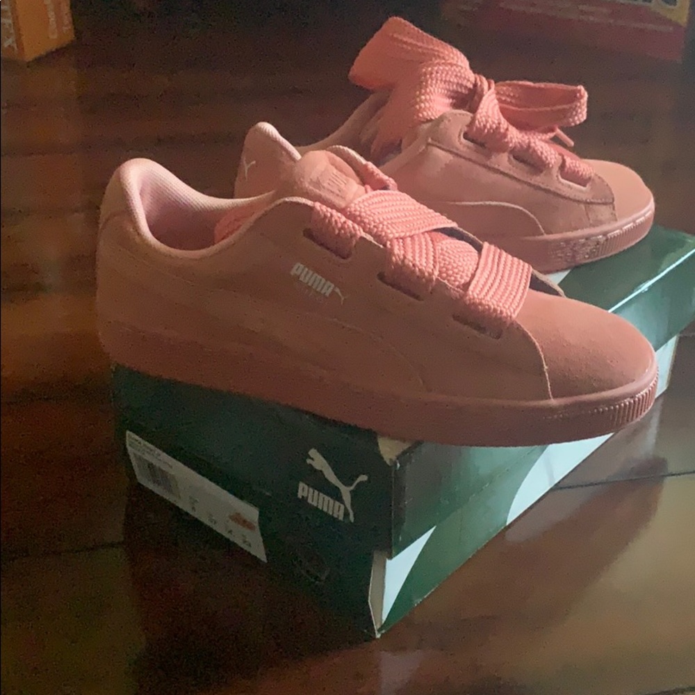 Pink Pumas Size 7